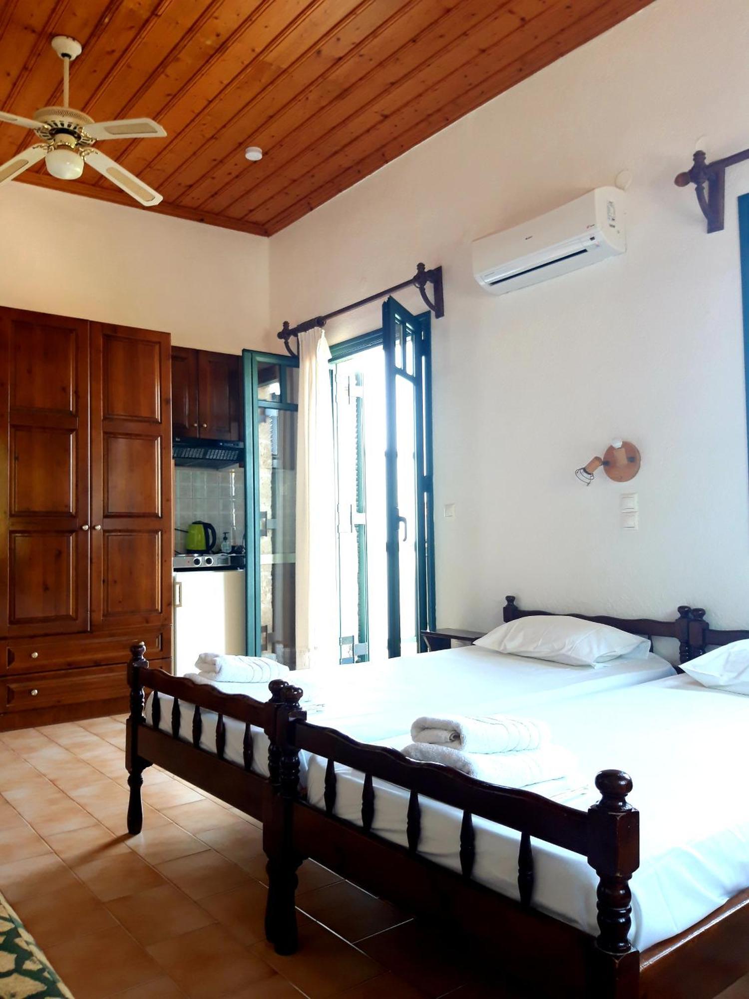 Skardamoula'S Studios N Apartments Kardamyli Extérieur photo